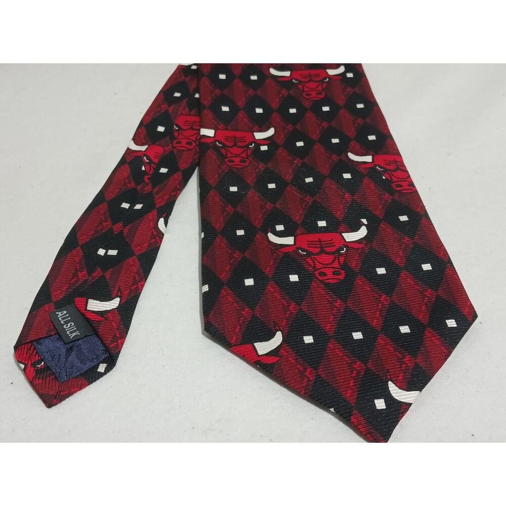 Why Knot Chicago Bulls 100% Silk Fandemonium Made In USA Tie